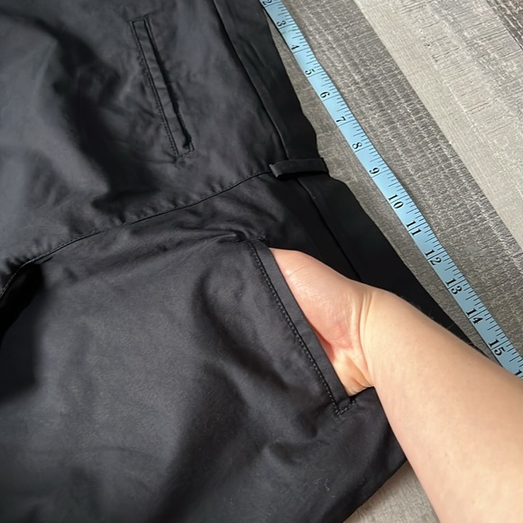 OLD NAVY Slim Ultimate Tech Built-In Flex Chino Pants men’s size 32x32 - Picture 9 of 10